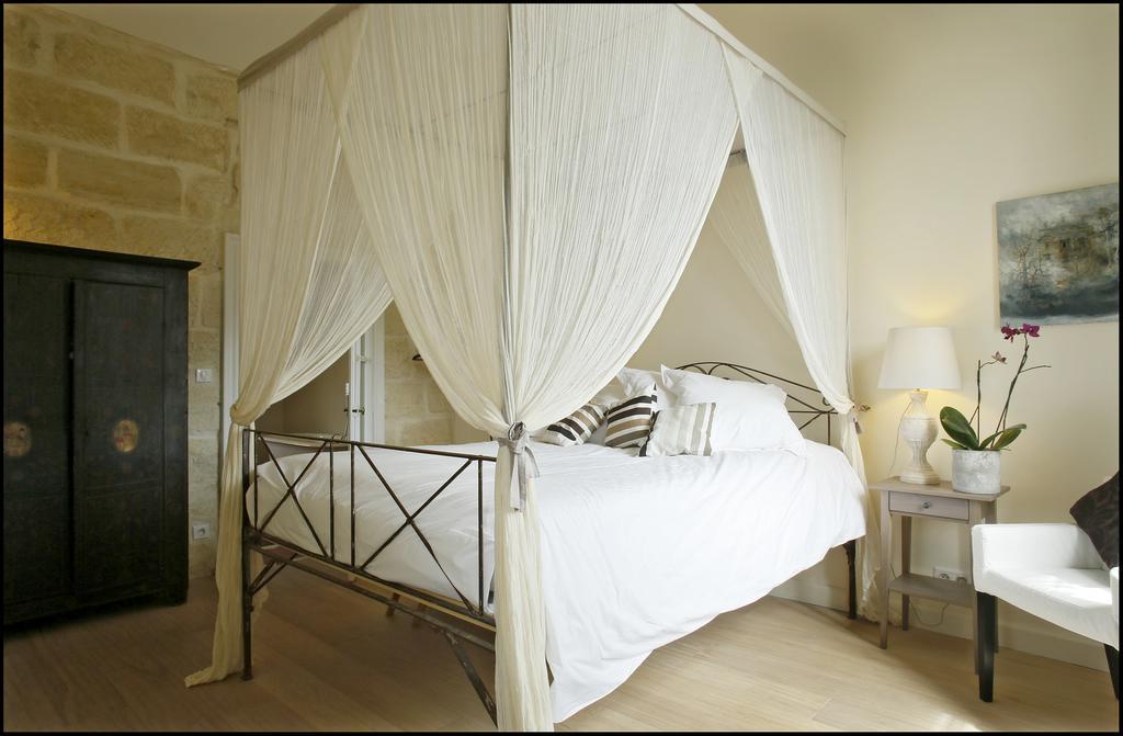 La Maison Rouge D'Uzes B&B Room photo
